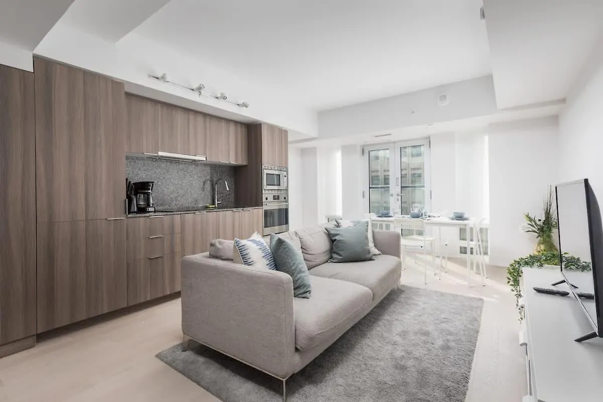 Practical Condo Downtown 3 Beds Uoft Toronto Apartment