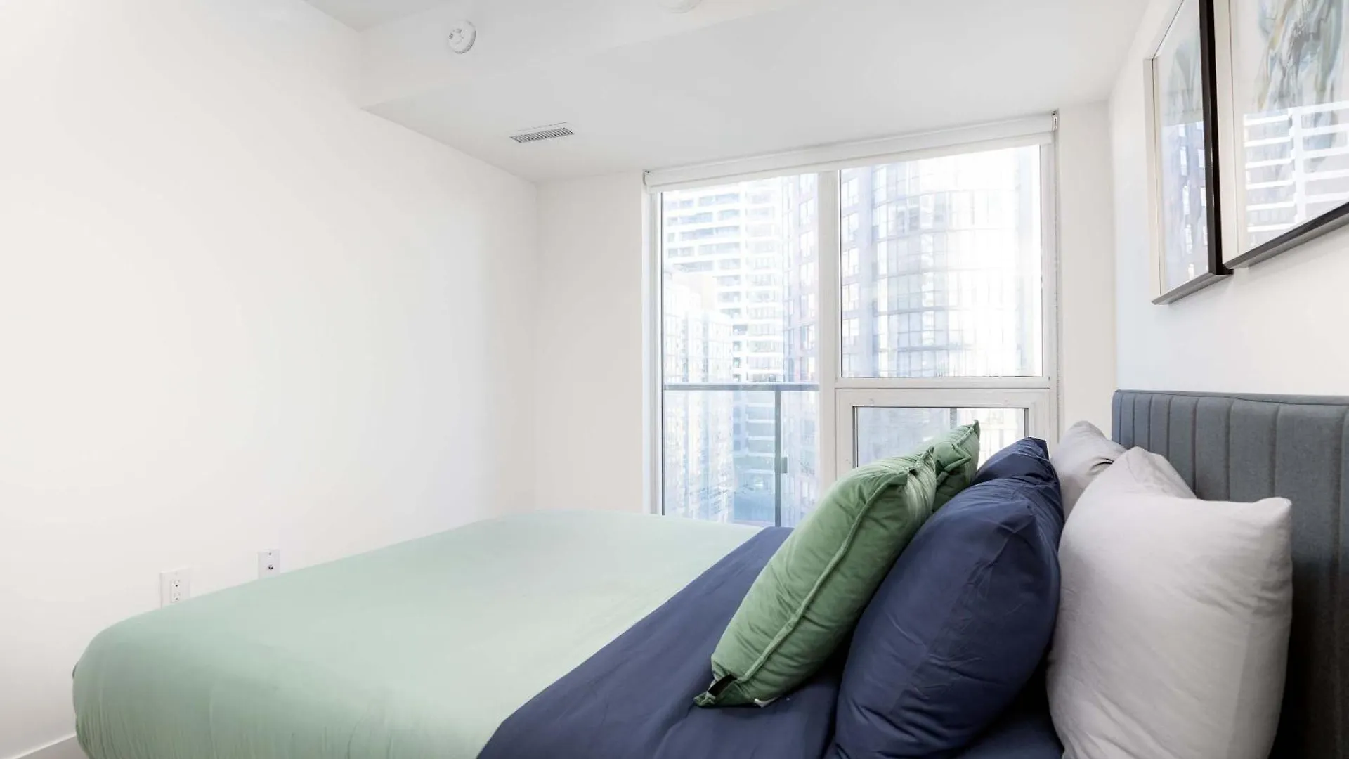 Practical Condo Downtown 3 Beds Uoft Toronto Appartement